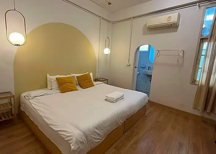 Hotel Hallton 3*